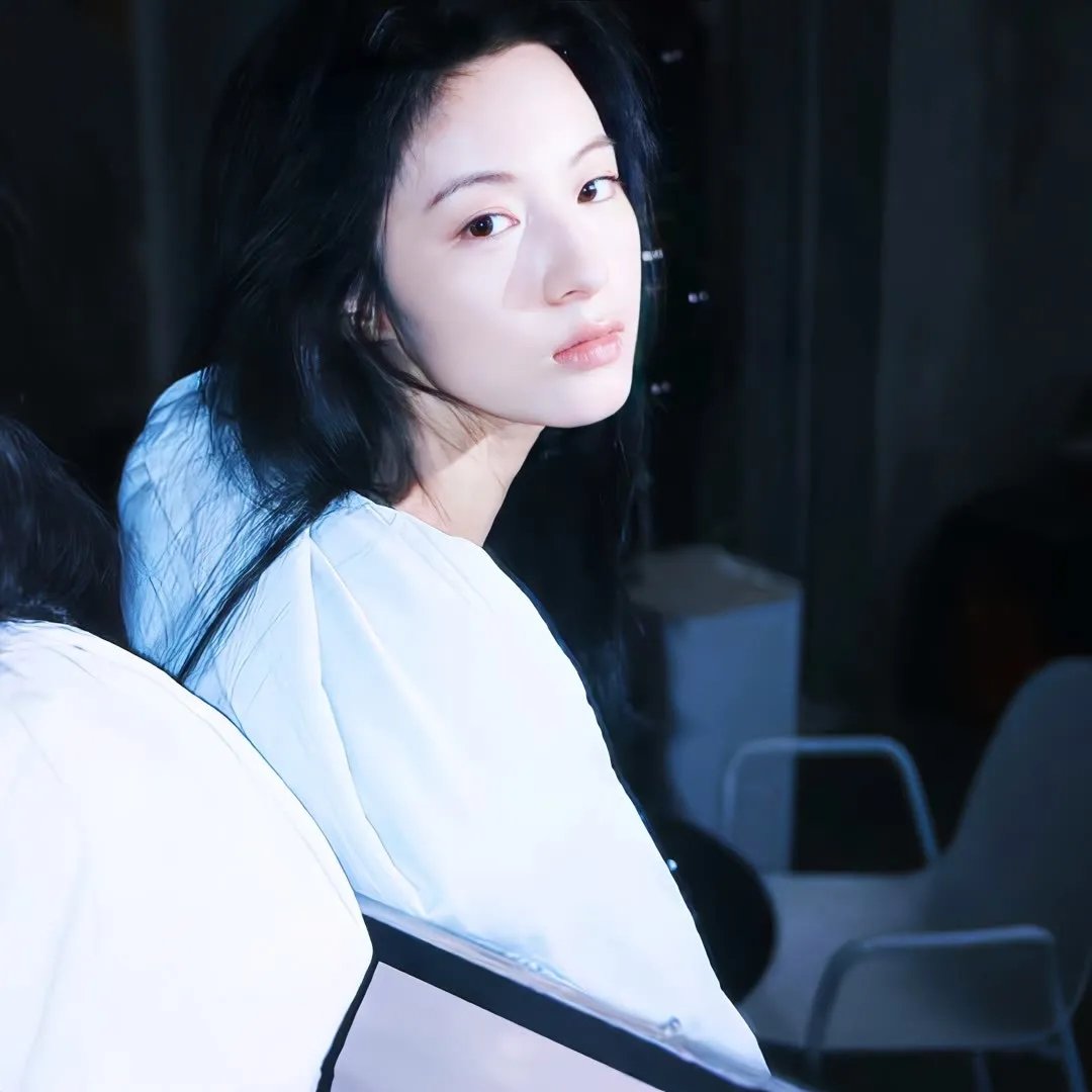 应有长风倚碧鸢